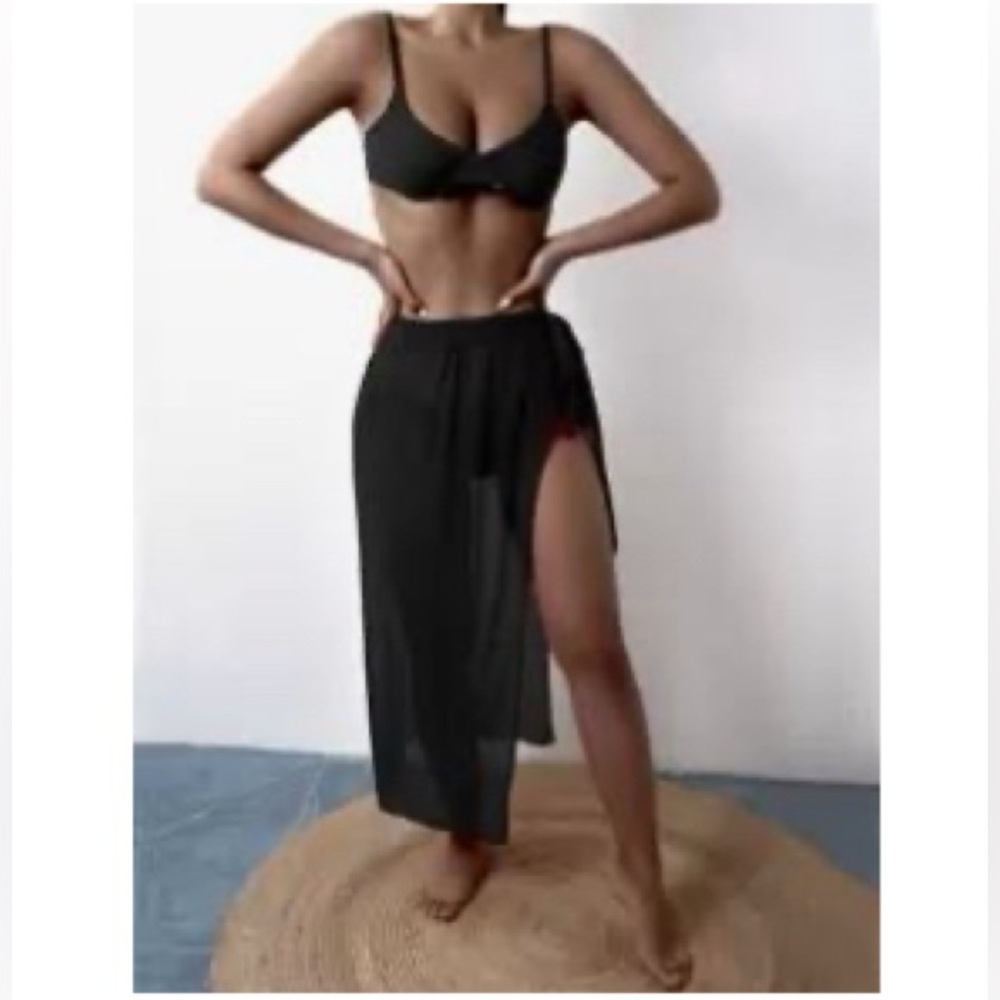NWOT Black Sheer Cover-Up with Tie‎ On The Waist Size S